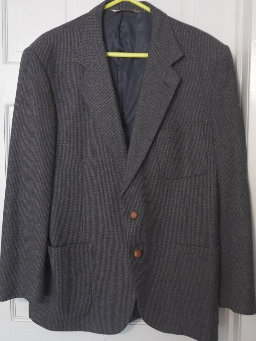 Vintage Hunt Club Lambswool Blend Gray Blazer with Brown Suede Elbow Patches